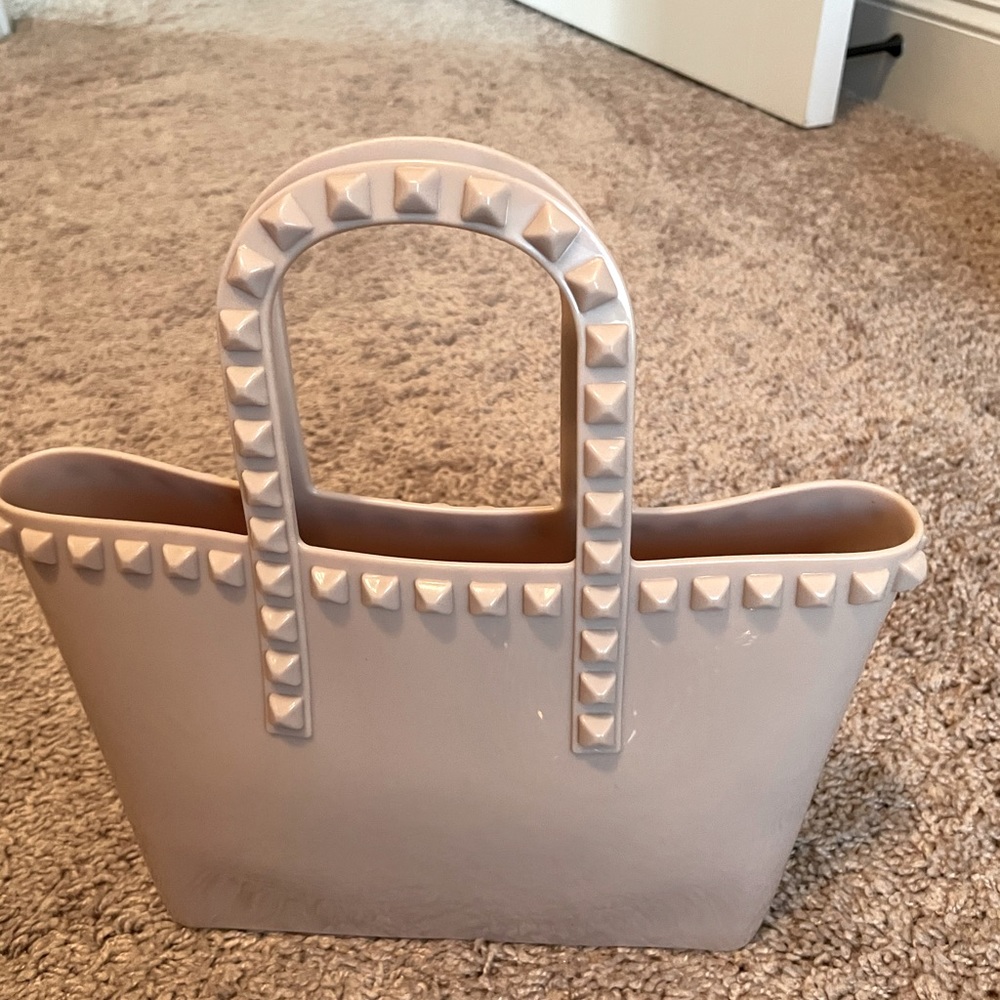 Fun blush colored small purse!